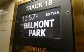 Belmont Park sign