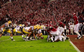 Alabama vs LSU lining up for play at the goal line