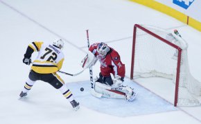 Penguins forward Patric Hornqvist deking Capitals goalie Braden Holtby