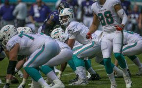 Miami Dolphins at line of scrimmage