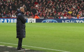 Arsene Wenger watches on is dismay