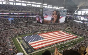 Anthem singing Dallas Cowboys stadium