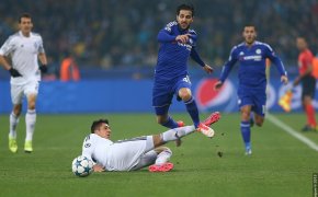 Fabregas tangled in a violent tackle