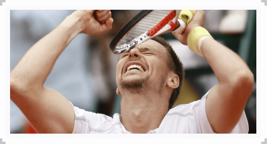 Robin Soderling reacts to defeating Rafael Nadal