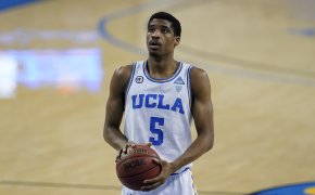 UCLA guard Chris Smith at the free-throw line