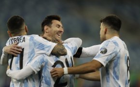 Argentina players celebrate