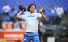 Justin Herbert warms up, Los Angeles Chargers