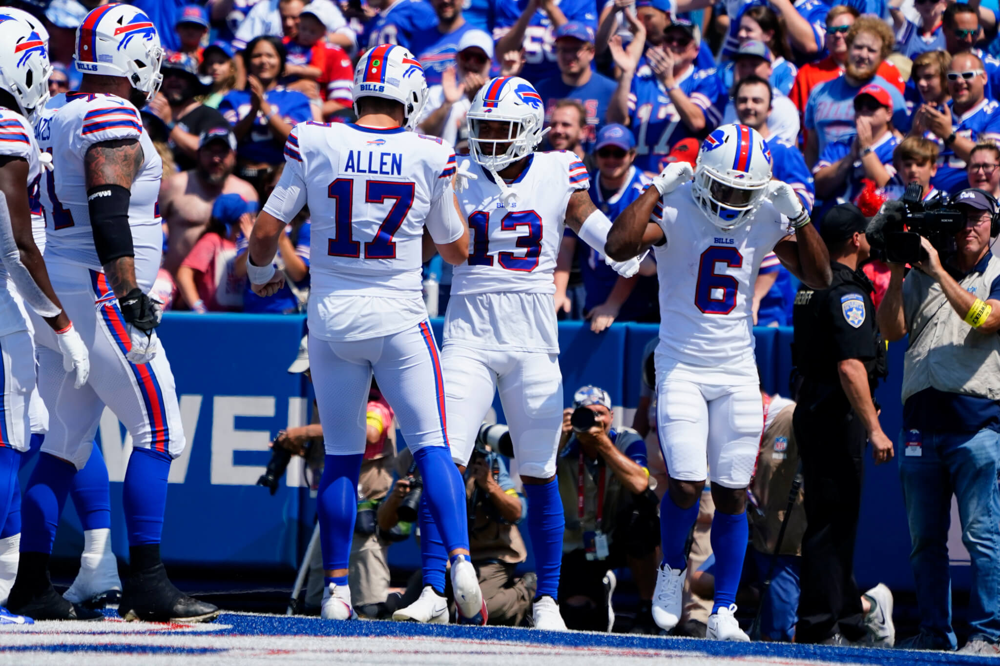Thursday's Anytime Touchdown NFL Picks: Bills vs. Rams - Stadium