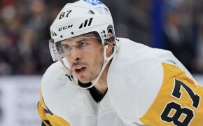 Pittsburgh Penguins center Sidney Crosby awaits the face-off