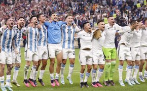 Argentina celebrates semifinal win