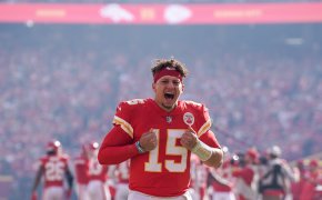 Patrick Mahomes beating chest with two hands