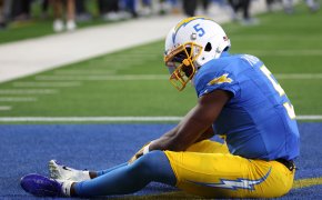 In the Chargers vs Jets NFL injury reports & inactives for the Week 9 MNF game, Chargers WR Joshua Palmer (knee, IR) is out.