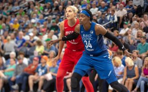 Elena Delle Donne and Sylvia Fowles guarding each other on the court