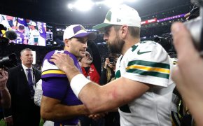 Kirk Cousins and Aaron Rodgers shaking hands