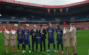 PSG photo op with owners